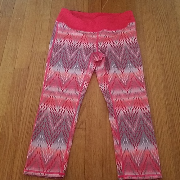 GAP Pants - EUC Workout Capris